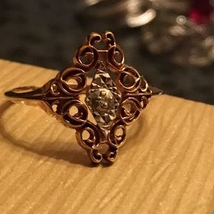 SOLD!!! 10k vintage Art Deco ring